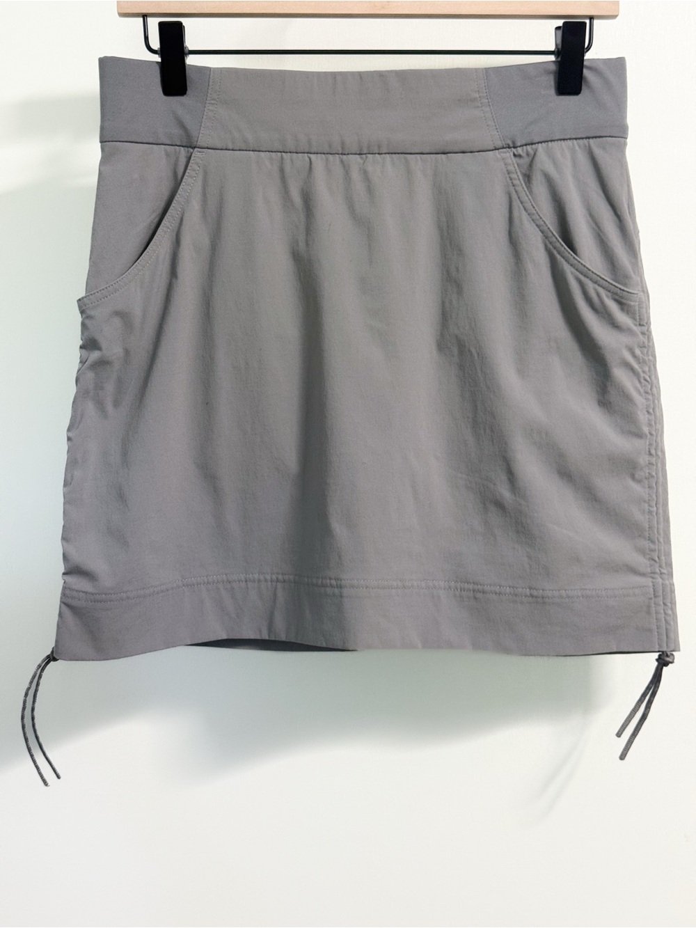 Columbia Omni-Shield Gray Skort Women’s M Built-In Shorts Pockets
